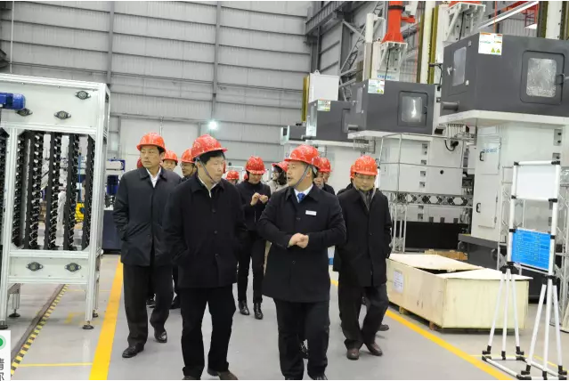 高端拉床,專用機床,內拉床,外拉床,數(shù)控機床,自動化生產線,工業(yè)機器人,拉床,拉刀,自動化