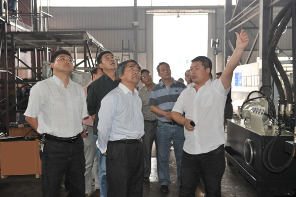 高端拉床,專用機床,內(nèi)拉床,外拉床,數(shù)控機床,自動化生產(chǎn)線,工業(yè)機器人,拉床,拉刀,自動化